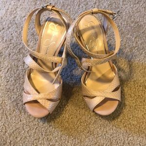 Jessica Simpson heel